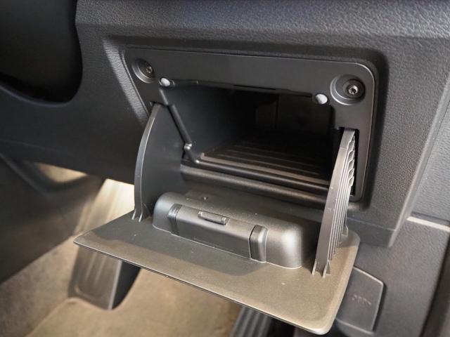 xDrive 18d Mスポーツ ハイラインパッケージ アクティブクルーズコントロール ヘッドアップディスプレイ インテリジェントセーフティ 純正ナビ バックカメラ 禁煙車 ワンオーナー 1オナ 本革(24枚目)