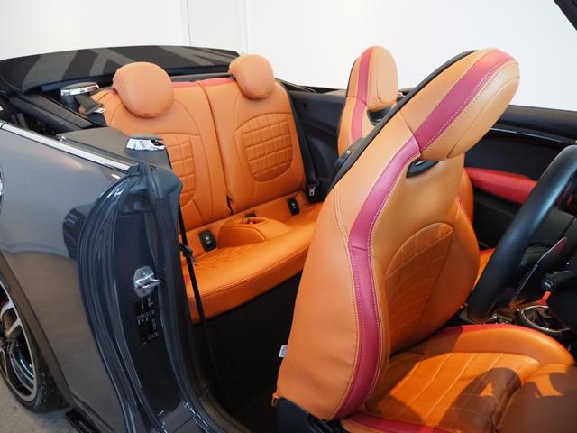 ジョンクーパーワークス コンバーチブル DuelL AG GIGAMOT ACシュニッツァーエアロ REMUSマフラー 禁煙車 走行距離無制限&1年間保証付 純正ナビ Bluetooth接続 バックカメラ 純正オプション18インチAW(18枚目)