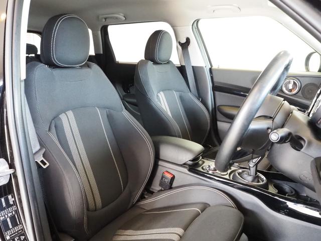 ＭＩＮＩ クーパーＳ　クラブマン　オール４　ペッパーパッケージ　１７インチアロイホイール　アクティブクルーズコントロール　純正ナビゲーション　リアビューカメラ　フロント＆リアＰＤＣ　ＬＥＤヘッドライト　禁煙車（18枚目）