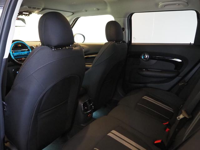 ＭＩＮＩ クーパーＳ　クラブマン　オール４　ペッパーパッケージ　１７インチアロイホイール　アクティブクルーズコントロール　純正ナビゲーション　リアビューカメラ　フロント＆リアＰＤＣ　ＬＥＤヘッドライト　禁煙車（36枚目）