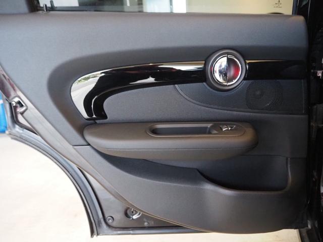 ＭＩＮＩ クーパーＳ　クラブマン　オール４　ペッパーパッケージ　１７インチアロイホイール　アクティブクルーズコントロール　純正ナビゲーション　リアビューカメラ　フロント＆リアＰＤＣ　ＬＥＤヘッドライト　禁煙車（53枚目）