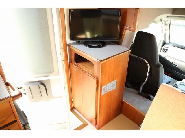 キャンピングカー AtoZ アミティLX 4WD サブバッテリー インバーター1500W 電子レンジ 19型テレビ 地デジアンテナ DC冷蔵庫 マックスファン FFヒータ- マルチルーム ワンオーナー(16枚目)