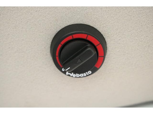 キャンピングカー 新品ベッドキット 新品サブバッテリー 走行充電 室内灯LED 新品ベバストFFヒータ- 新品ストラーダメモリーナビ 地デジ キーレス(15枚目)