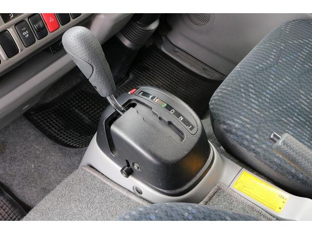 カムロード トヨタ キャンピングカー カムロード バンテック コルドバンクス ４ｗｄ ディーゼルターボ 乗車人数７名就寝人数大人６名子供１名 社外ナビ バックカメラ ｆｆヒーター ソーラーパネル ｔｖ１９型 冷蔵庫の中古車詳細 中古車検索ならkurutown クルタウン