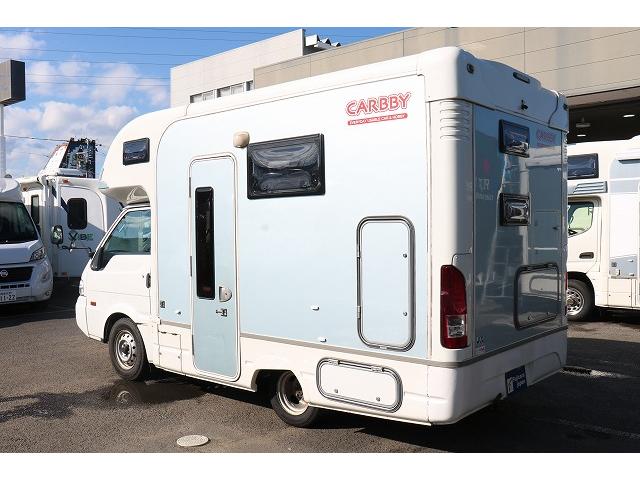 バネットトラック  キャンピングカー キャブコン 東和モータース カービィR2B 4WD ベバストFFヒーター シングルサブバッテリー 走行充電 冷蔵庫 シンク 外部電源 常設2段ベッドレイアウト(61枚目)