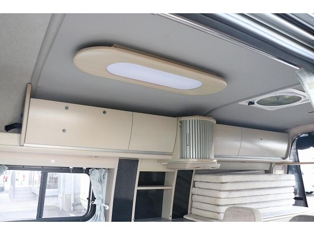 ハイエースバン キャンピングカー バンコン ホワイトハウス コンパスドルク FFヒーター DCクーラー マックスファン インバーター 冷蔵庫 リチウムイオンバッテリー 電子レンジ 外部充電(32枚目)
