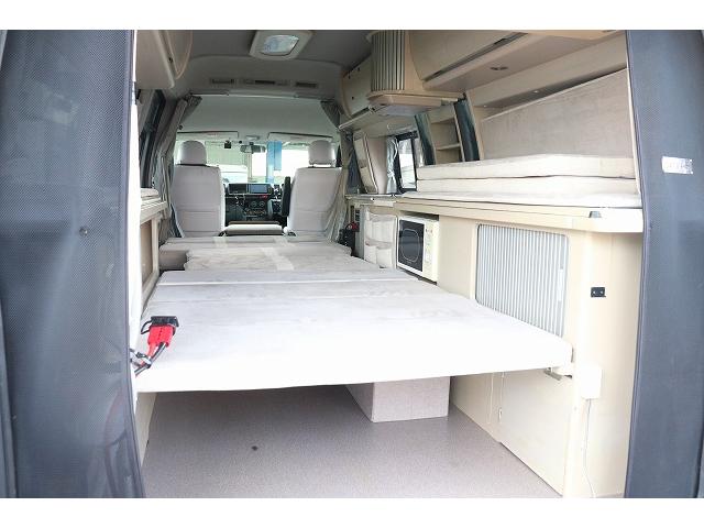 ハイエースバン キャンピングカー バンコン ホワイトハウス コンパスドルク FFヒーター DCクーラー マックスファン インバーター 冷蔵庫 リチウムイオンバッテリー 電子レンジ 外部充電(46枚目)
