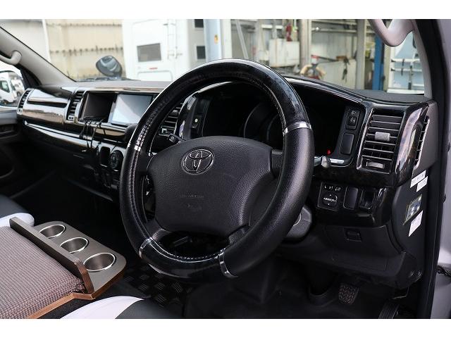 ハイエースバン キャンピングカー バンコン ホワイトハウス コンパスドルク FFヒーター DCクーラー マックスファン インバーター 冷蔵庫 リチウムイオンバッテリー 電子レンジ 外部充電(56枚目)