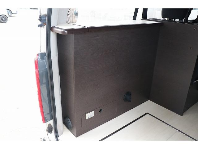 北は北海道から南は沖縄まで全国納車実績がございます！弊社提携の陸送会社がご自宅まで運びます！