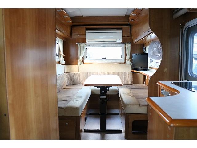 カムロード 　キャンピングカー　キャブコン　バンテック　ジル４８０スキップ　家庭用エアコン　トリプルサブバッテリー　ソーラーパネル　ＦＦヒーター　走行充電　外部充電　１５００Ｗインバーター　冷蔵庫　電子レンジ（2枚目）