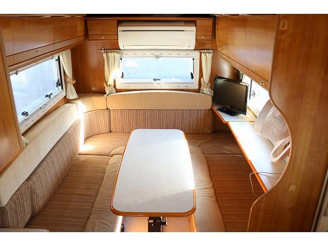 カムロード 　キャンピングカー　キャブコン　バンテック　ジル４８０スキップ　家庭用エアコン　トリプルサブバッテリー　ソーラーパネル　ＦＦヒーター　走行充電　外部充電　１５００Ｗインバーター　冷蔵庫　電子レンジ（4枚目）