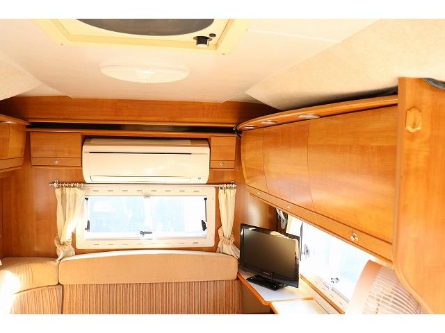 カムロード 　キャンピングカー　キャブコン　バンテック　ジル４８０スキップ　家庭用エアコン　トリプルサブバッテリー　ソーラーパネル　ＦＦヒーター　走行充電　外部充電　１５００Ｗインバーター　冷蔵庫　電子レンジ（16枚目）