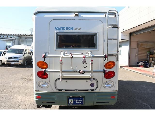 カムロード 　キャンピングカー　キャブコン　バンテック　ジル４８０スキップ　家庭用エアコン　トリプルサブバッテリー　ソーラーパネル　ＦＦヒーター　走行充電　外部充電　１５００Ｗインバーター　冷蔵庫　電子レンジ（67枚目）