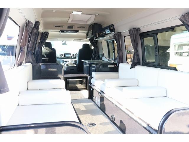 ＮＶ３５０キャラバンバン 　キャンピングカー　バンコン　ＮＶ３５０　ＦＯＣＳ　シエスタ　４ＷＤ　ＦＦヒーター　ツインサブバッテリー　走行充電　外部充電　１５００Ｗインバーター　冷蔵庫　サイドオーニング　電子レンジ（8枚目）