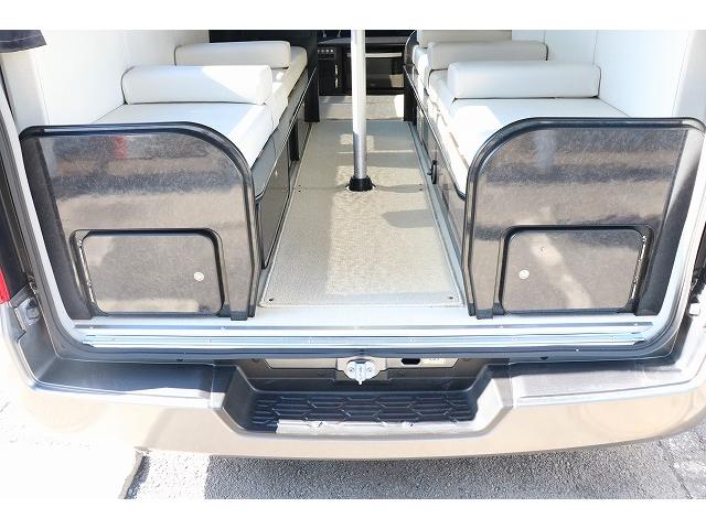 ＮＶ３５０キャラバンバン 　キャンピングカー　バンコン　ＮＶ３５０　ＦＯＣＳ　シエスタ　４ＷＤ　ＦＦヒーター　ツインサブバッテリー　走行充電　外部充電　１５００Ｗインバーター　冷蔵庫　サイドオーニング　電子レンジ（14枚目）