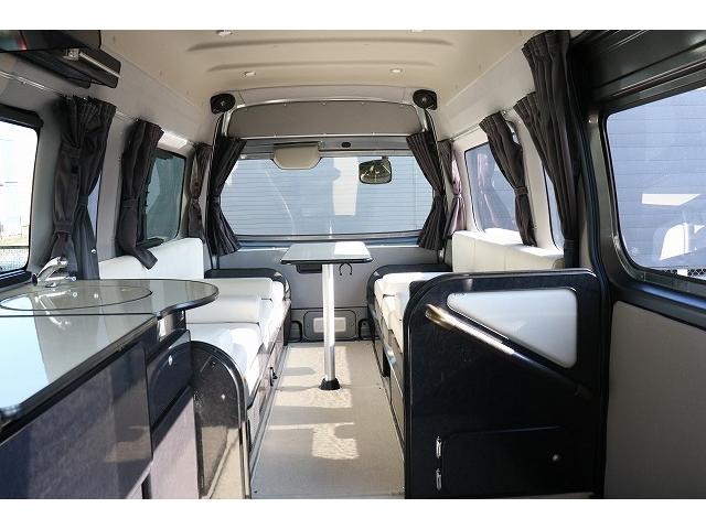 ＮＶ３５０キャラバンバン 　キャンピングカー　バンコン　ＮＶ３５０　ＦＯＣＳ　シエスタ　４ＷＤ　ＦＦヒーター　ツインサブバッテリー　走行充電　外部充電　１５００Ｗインバーター　冷蔵庫　サイドオーニング　電子レンジ（16枚目）