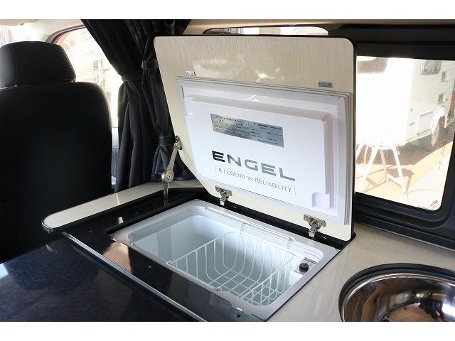 ＮＶ３５０キャラバンバン 　キャンピングカー　バンコン　ＮＶ３５０　ＦＯＣＳ　シエスタ　４ＷＤ　ＦＦヒーター　ツインサブバッテリー　走行充電　外部充電　１５００Ｗインバーター　冷蔵庫　サイドオーニング　電子レンジ（27枚目）