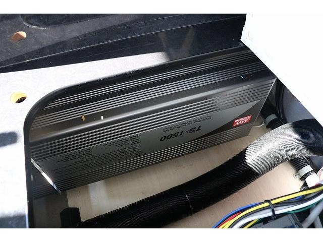 ＮＶ３５０キャラバンバン 　キャンピングカー　バンコン　ＮＶ３５０　ＦＯＣＳ　シエスタ　４ＷＤ　ＦＦヒーター　ツインサブバッテリー　走行充電　外部充電　１５００Ｗインバーター　冷蔵庫　サイドオーニング　電子レンジ（45枚目）