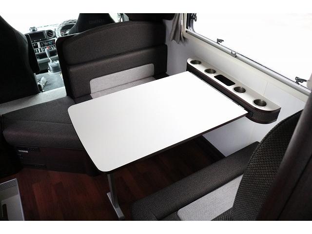 カムロード 　キャンピングカー　キャブコン　ナッツＲＶ　クレア５．３Ｘエボリューション　家庭用エアコン　ソーラーパネル　トリプルサブバッテリー　外部充電　インバーター　冷蔵庫　マックスファン　ブリッドシート（9枚目）