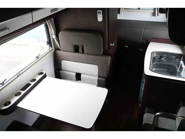カムロード 　キャンピングカー　キャブコン　ナッツＲＶ　クレア５．３Ｘエボリューション　家庭用エアコン　ソーラーパネル　トリプルサブバッテリー　外部充電　インバーター　冷蔵庫　マックスファン　ブリッドシート（13枚目）
