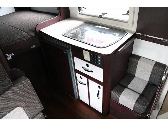 カムロード 　キャンピングカー　キャブコン　ナッツＲＶ　クレア５．３Ｘエボリューション　家庭用エアコン　ソーラーパネル　トリプルサブバッテリー　外部充電　インバーター　冷蔵庫　マックスファン　ブリッドシート（15枚目）