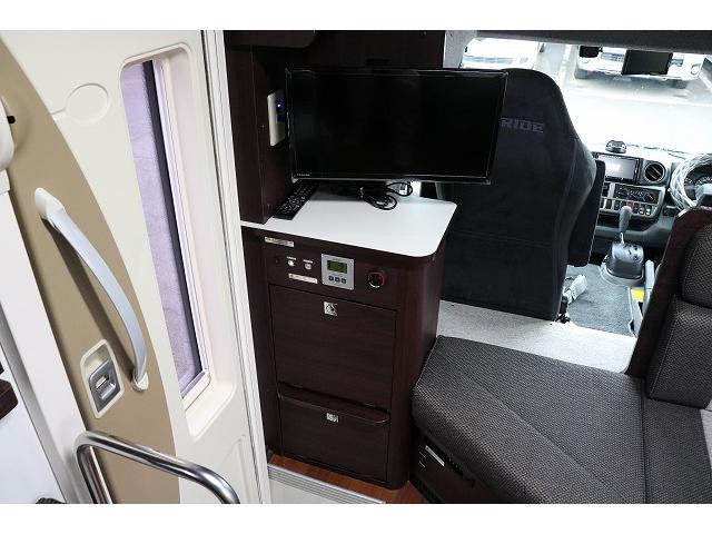 カムロード 　キャンピングカー　キャブコン　ナッツＲＶ　クレア５．３Ｘエボリューション　家庭用エアコン　ソーラーパネル　トリプルサブバッテリー　外部充電　インバーター　冷蔵庫　マックスファン　ブリッドシート（29枚目）