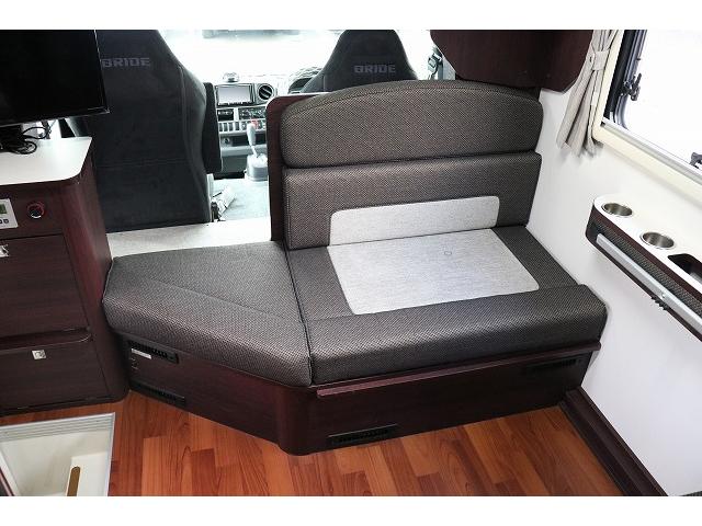 カムロード 　キャンピングカー　キャブコン　ナッツＲＶ　クレア５．３Ｘエボリューション　家庭用エアコン　ソーラーパネル　トリプルサブバッテリー　外部充電　インバーター　冷蔵庫　マックスファン　ブリッドシート（38枚目）