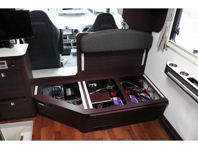 カムロード 　キャンピングカー　キャブコン　ナッツＲＶ　クレア５．３Ｘエボリューション　家庭用エアコン　ソーラーパネル　トリプルサブバッテリー　外部充電　インバーター　冷蔵庫　マックスファン　ブリッドシート（39枚目）
