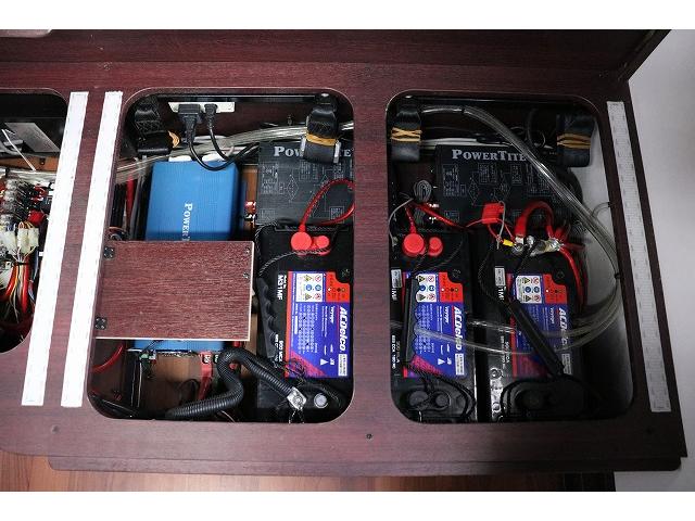 カムロード 　キャンピングカー　キャブコン　ナッツＲＶ　クレア５．３Ｘエボリューション　家庭用エアコン　ソーラーパネル　トリプルサブバッテリー　外部充電　インバーター　冷蔵庫　マックスファン　ブリッドシート（40枚目）