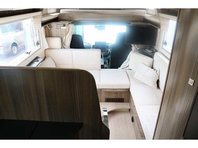 カムロード 　キャンピングカー　キャブコン　バンテック　ジル　４ＷＤ　家庭用エアコン　トリプルサブバッテリー　走行充電　外部充電　インバーター　冷蔵庫　電気式温水ボイラー　ソーラーパネル　ＦＦヒーター　電子レンジ（8枚目）