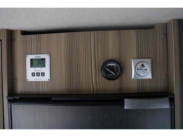 カムロード 　キャンピングカー　キャブコン　バンテック　ジル　４ＷＤ　家庭用エアコン　トリプルサブバッテリー　走行充電　外部充電　インバーター　冷蔵庫　電気式温水ボイラー　ソーラーパネル　ＦＦヒーター　電子レンジ（32枚目）