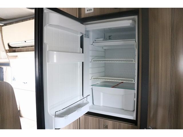 カムロード 　キャンピングカー　キャブコン　バンテック　ジル　４ＷＤ　家庭用エアコン　トリプルサブバッテリー　走行充電　外部充電　インバーター　冷蔵庫　電気式温水ボイラー　ソーラーパネル　ＦＦヒーター　電子レンジ（33枚目）