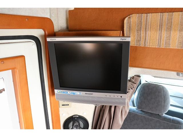 ハイエースワゴン 　キャンピングカー　キャブコン　ファーストカスタム　ＣＧ５５０ボレロＶ　シングルサブバッテリー　走行充電　外部充電　インバーター　冷蔵庫　シンク　ガス式温水ボイラー　電子レンジ　カセットトイレ（22枚目）