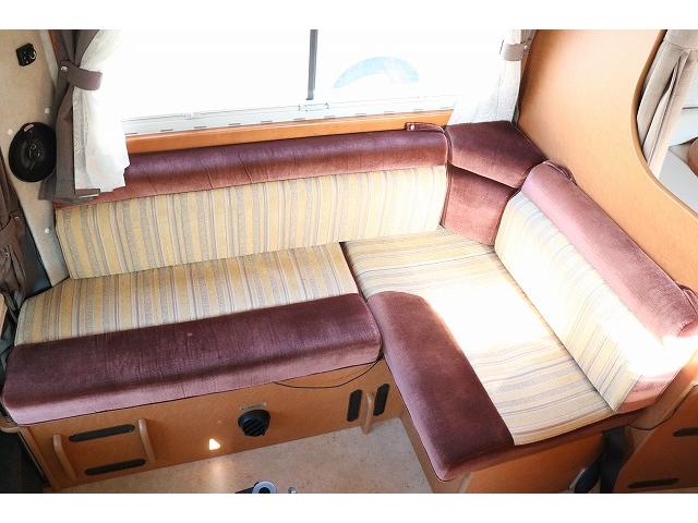 ハイエースワゴン 　キャンピングカー　キャブコン　ファーストカスタム　ＣＧ５５０ボレロＶ　シングルサブバッテリー　走行充電　外部充電　インバーター　冷蔵庫　シンク　ガス式温水ボイラー　電子レンジ　カセットトイレ（28枚目）