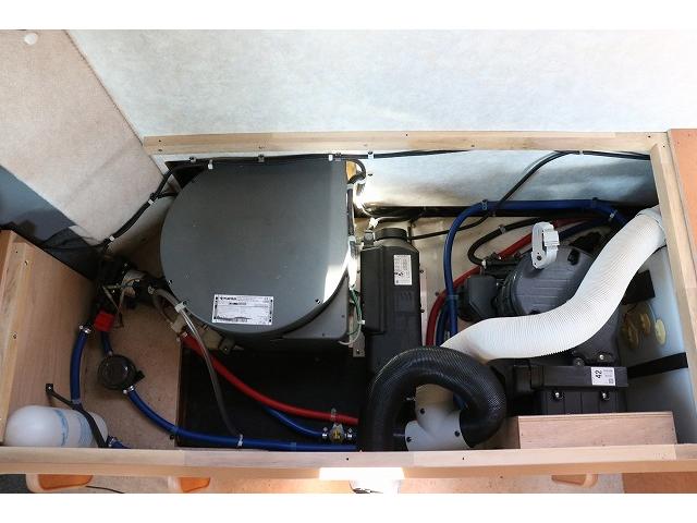ハイエースワゴン 　キャンピングカー　キャブコン　ファーストカスタム　ＣＧ５５０ボレロＶ　シングルサブバッテリー　走行充電　外部充電　インバーター　冷蔵庫　シンク　ガス式温水ボイラー　電子レンジ　カセットトイレ（30枚目）