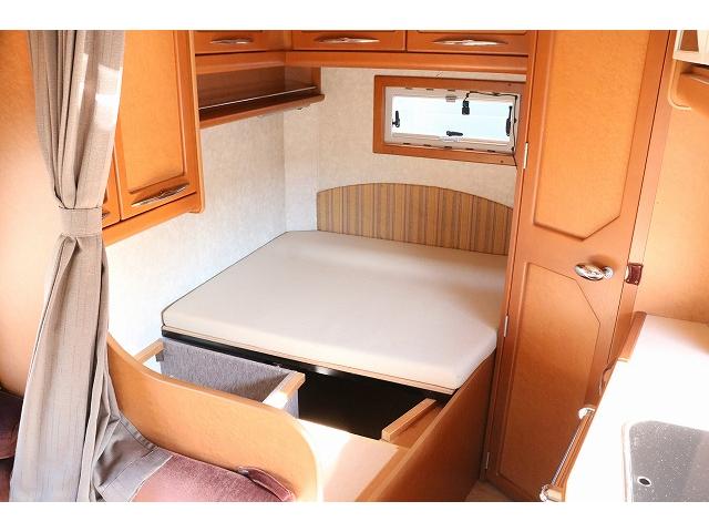 ハイエースワゴン 　キャンピングカー　キャブコン　ファーストカスタム　ＣＧ５５０ボレロＶ　シングルサブバッテリー　走行充電　外部充電　インバーター　冷蔵庫　シンク　ガス式温水ボイラー　電子レンジ　カセットトイレ（32枚目）