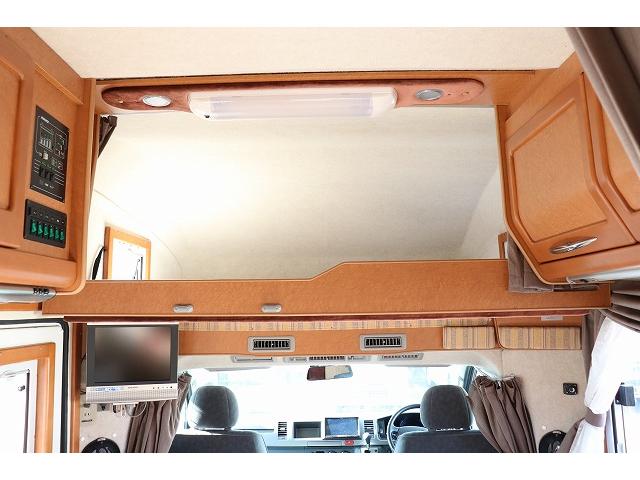 ハイエースワゴン 　キャンピングカー　キャブコン　ファーストカスタム　ＣＧ５５０ボレロＶ　シングルサブバッテリー　走行充電　外部充電　インバーター　冷蔵庫　シンク　ガス式温水ボイラー　電子レンジ　カセットトイレ（41枚目）