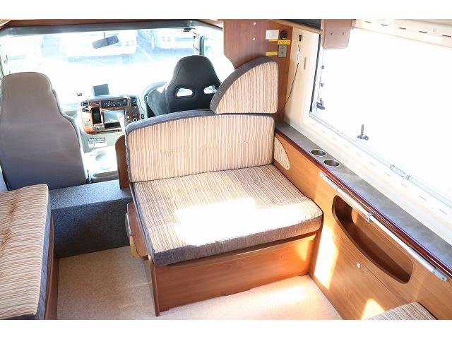 カムロード 　キャンピングカー　キャブコン　バンテック　ジル５２０　家庭用エアコン　トリプルサブバッテリー　走行充電　外部充電　インバーター　温水ボイラー　ＦＦヒーター　冷蔵庫　シンク（33枚目）