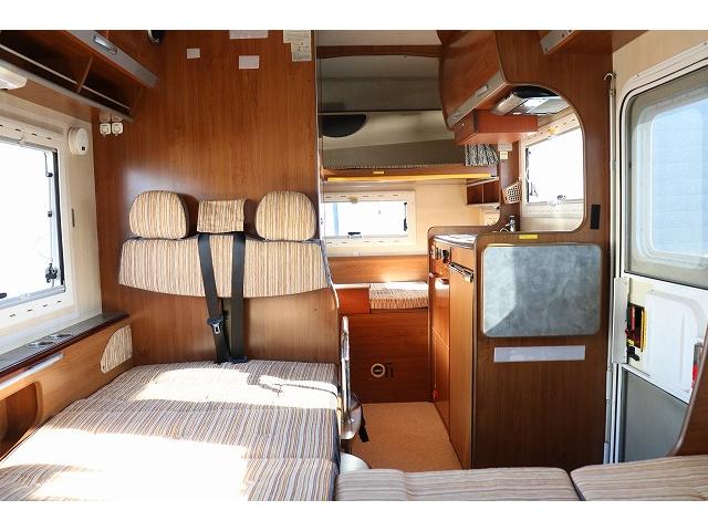 カムロード 　キャンピングカー　キャブコン　バンテック　ジル５２０　家庭用エアコン　トリプルサブバッテリー　走行充電　外部充電　インバーター　温水ボイラー　ＦＦヒーター　冷蔵庫　シンク（47枚目）