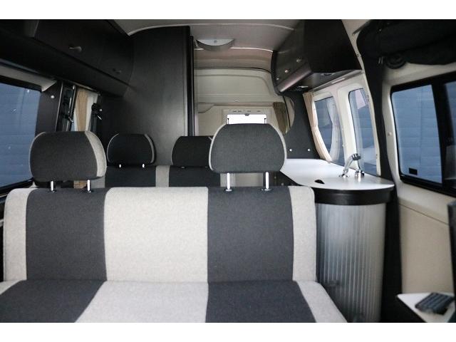 ハイエースバン キャンピングカー バンコン トイファクトリー GT ツインサブバッテリー 走行充電 外部充電 冷蔵庫 シンク 給排水ポリタンク FFヒーター 走行用リアクーラー・ヒーター バックカメラ(2枚目)
