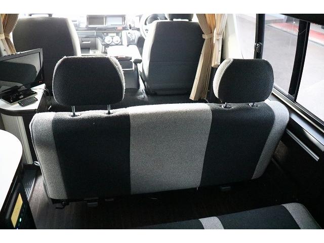 ハイエースバン キャンピングカー バンコン トイファクトリー GT ツインサブバッテリー 走行充電 外部充電 冷蔵庫 シンク 給排水ポリタンク FFヒーター 走行用リアクーラー・ヒーター バックカメラ(9枚目)