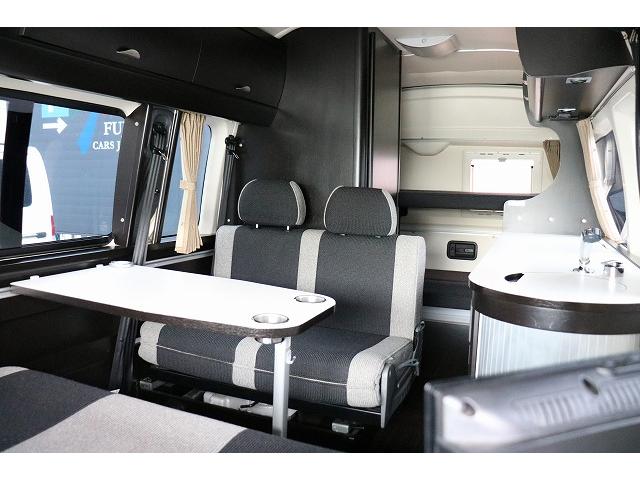 ハイエースバン キャンピングカー バンコン トイファクトリー GT ツインサブバッテリー 走行充電 外部充電 冷蔵庫 シンク 給排水ポリタンク FFヒーター 走行用リアクーラー・ヒーター バックカメラ(14枚目)