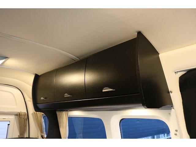 ハイエースバン キャンピングカー バンコン トイファクトリー GT ツインサブバッテリー 走行充電 外部充電 冷蔵庫 シンク 給排水ポリタンク FFヒーター 走行用リアクーラー・ヒーター バックカメラ(22枚目)