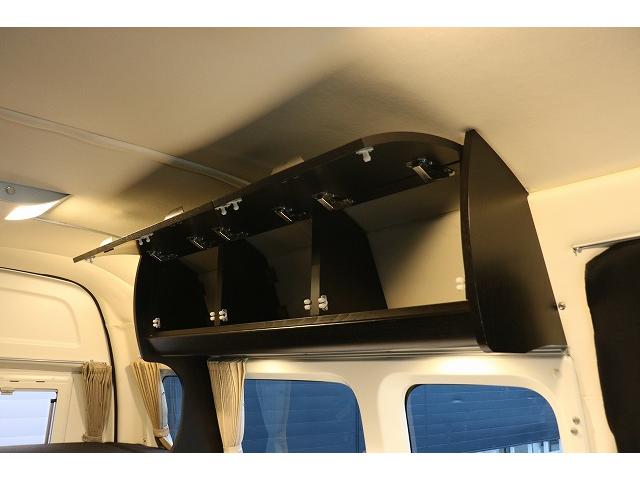 ハイエースバン キャンピングカー バンコン トイファクトリー GT ツインサブバッテリー 走行充電 外部充電 冷蔵庫 シンク 給排水ポリタンク FFヒーター 走行用リアクーラー・ヒーター バックカメラ(23枚目)
