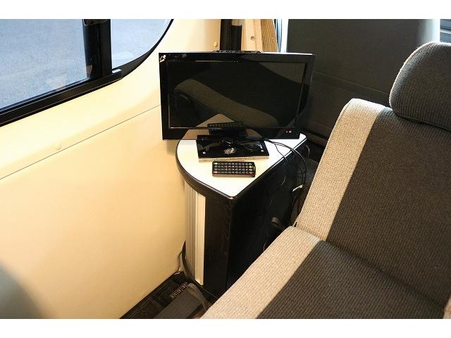 ハイエースバン キャンピングカー バンコン トイファクトリー GT ツインサブバッテリー 走行充電 外部充電 冷蔵庫 シンク 給排水ポリタンク FFヒーター 走行用リアクーラー・ヒーター バックカメラ(24枚目)