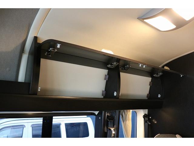 ハイエースバン キャンピングカー バンコン トイファクトリー GT ツインサブバッテリー 走行充電 外部充電 冷蔵庫 シンク 給排水ポリタンク FFヒーター 走行用リアクーラー・ヒーター バックカメラ(31枚目)