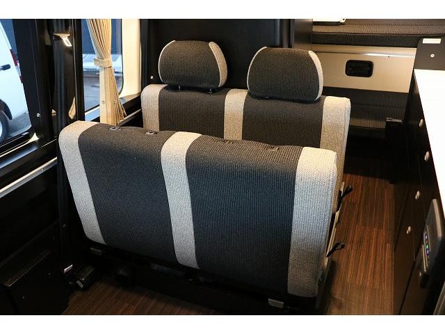 ハイエースバン キャンピングカー バンコン トイファクトリー GT ツインサブバッテリー 走行充電 外部充電 冷蔵庫 シンク 給排水ポリタンク FFヒーター 走行用リアクーラー・ヒーター バックカメラ(37枚目)