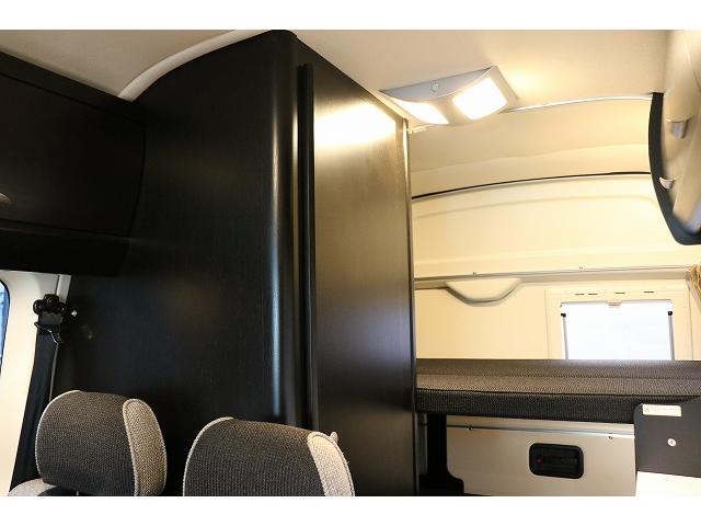 ハイエースバン キャンピングカー バンコン トイファクトリー GT ツインサブバッテリー 走行充電 外部充電 冷蔵庫 シンク 給排水ポリタンク FFヒーター 走行用リアクーラー・ヒーター バックカメラ(39枚目)