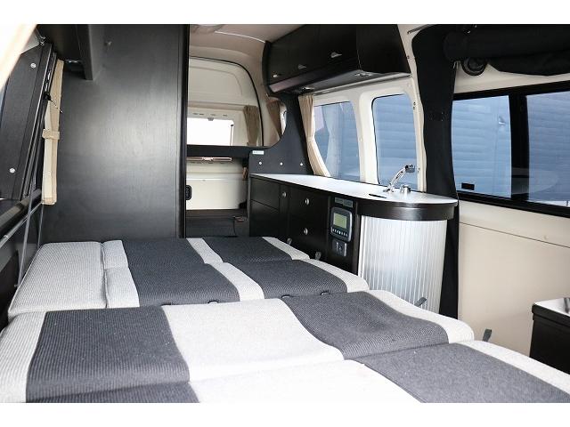 ハイエースバン キャンピングカー バンコン トイファクトリー GT ツインサブバッテリー 走行充電 外部充電 冷蔵庫 シンク 給排水ポリタンク FFヒーター 走行用リアクーラー・ヒーター バックカメラ(46枚目)