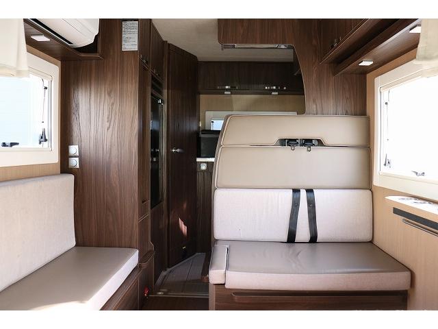 カムロード キャンピングカー キャブコン バンテック コルドリーブス 家庭用エアコン ポータブルバッテリー トリプルサブバッテリー FFヒーター 電子レンジ 冷蔵庫 マックスファン 温水ボイラー(2枚目)